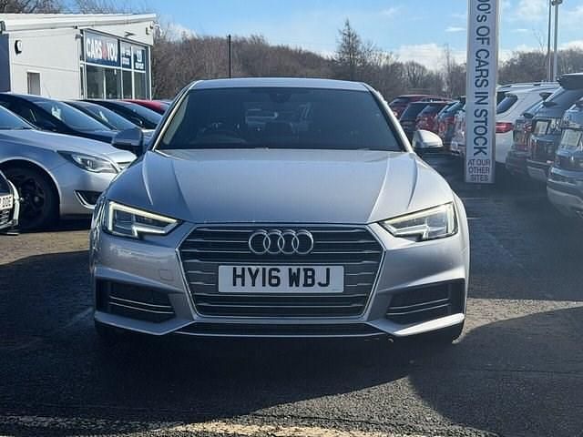 Begagnad Audi A4 S-Line 150 HK (110 kW) 2016 Silver Sedan