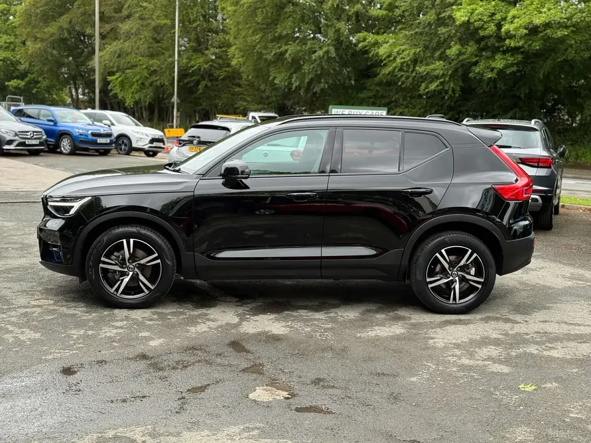 Used Volvo XC40 Plus 2022 Black SUV
