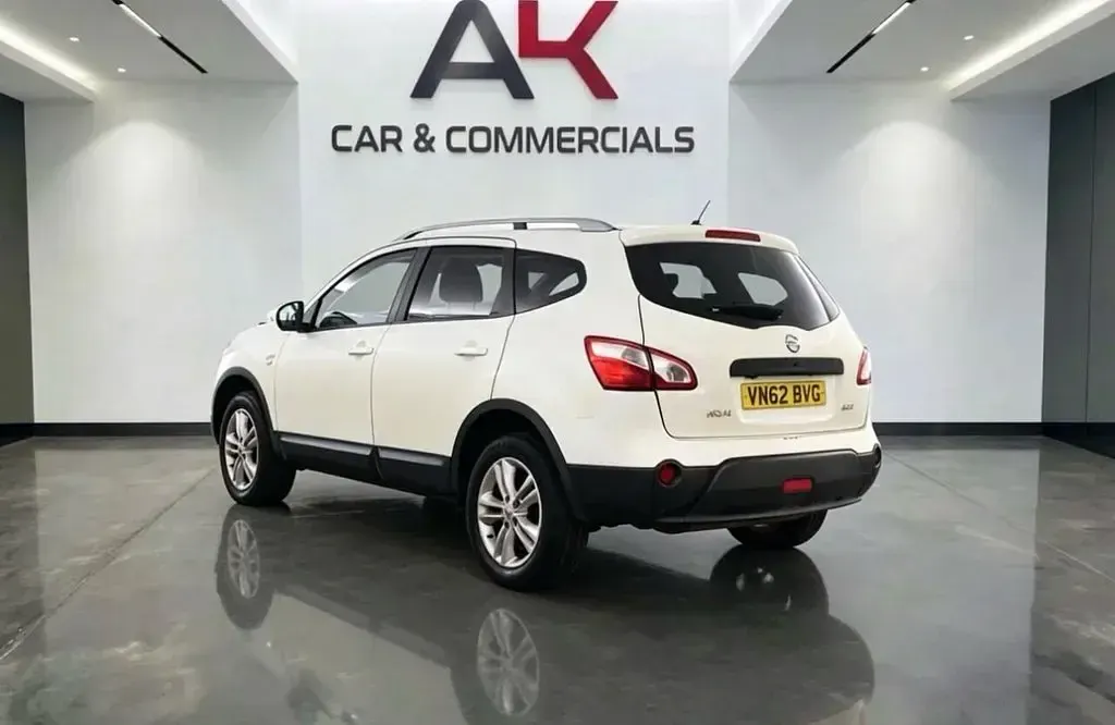 Used Nissan Qashqai +2 N-TEC 110 HP (80 kW) 2012 White SUV