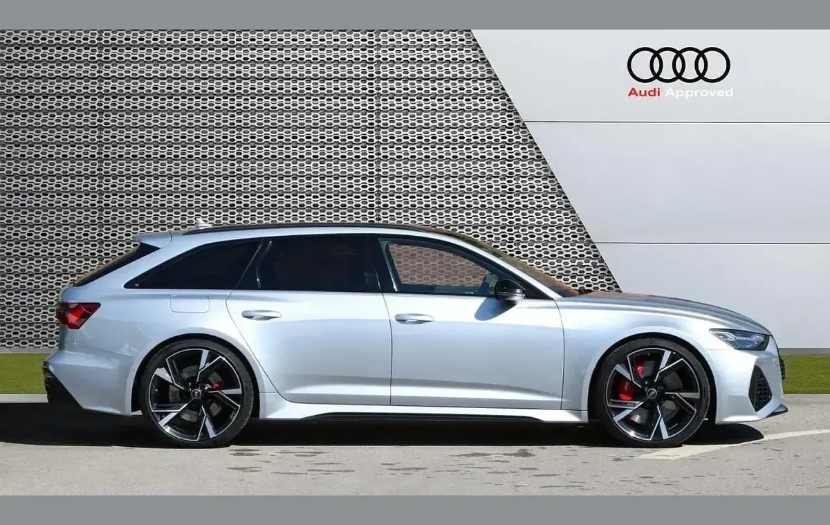 Used Audi RS6 Design 591 HP (434 kW) 2021 Silver Estate