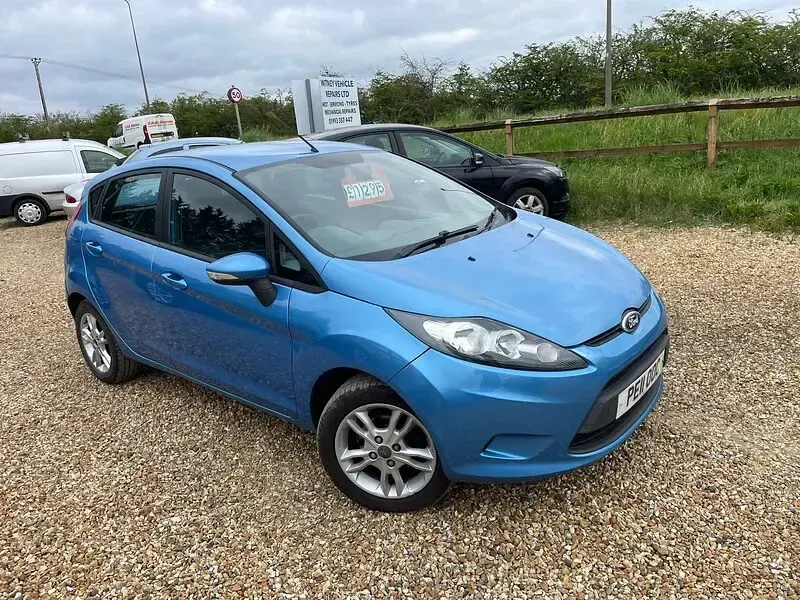 Used Ford Fiesta 67 HP (49 kW) 2011 Blue Hatchback