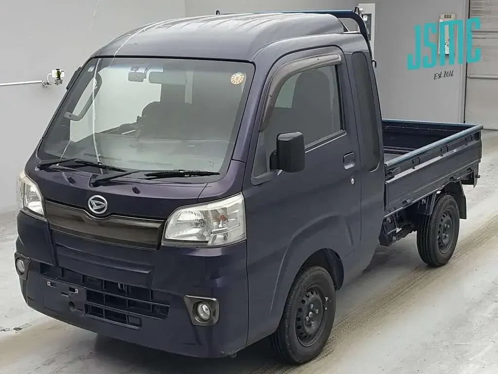 Used Daihatsu Hijet 2016 Blue MPV