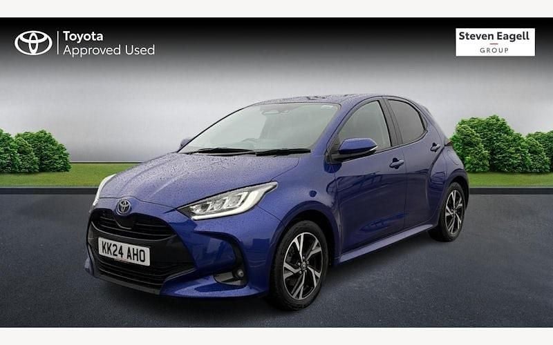 Used Toyota Yaris Hybrid Design 116 HP (85 kW) 2025 Hatchback