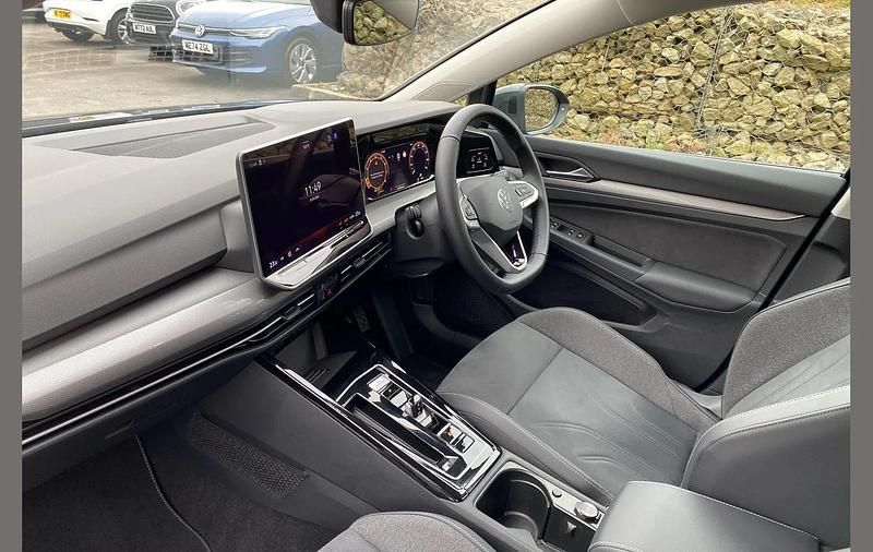 Used VW Golf VIII Style 147 HP (108 kW) 2025 Grey Hatchback