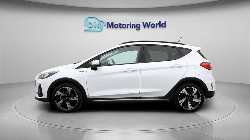 Used Ford Fiesta Active 101 HP (74 kW) 2022 White Hatchback