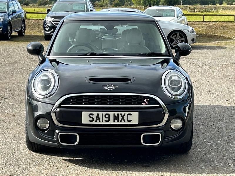 Used Mini Cooper S Exclusive 2019 Black Hatchback