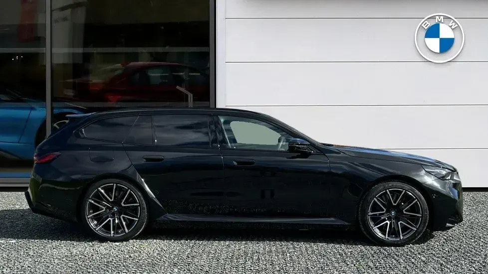 Used BMW M5 Comfort Edition 717 HP (527 kW) 2026 Black Estate