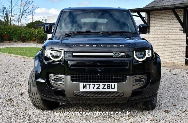 Used Land Rover Defender SE Dynamic 2022 Black Estate