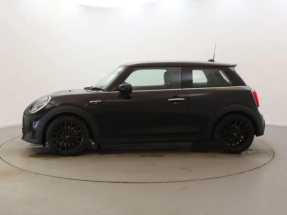 Used Mini Cooper S Classic 178 HP (130 kW) 2022 Black Hatchback