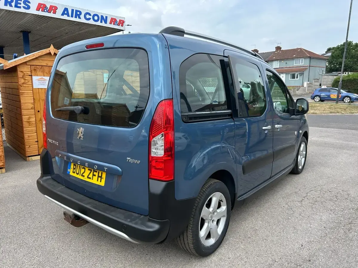 Used Peugeot Partner Tepee Outdoor 2012 Blue MPV