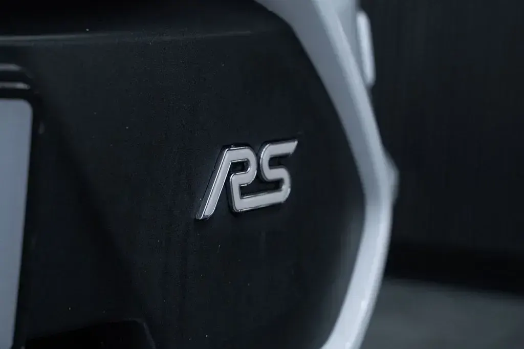 Used Ford Focus RS 350 HP (257 kW) 2017 White Hatchback