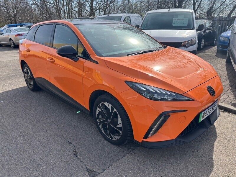 Orange Used 2022 MG MG4 EV Trophy Hatchback | £9,999 - Image 1/4