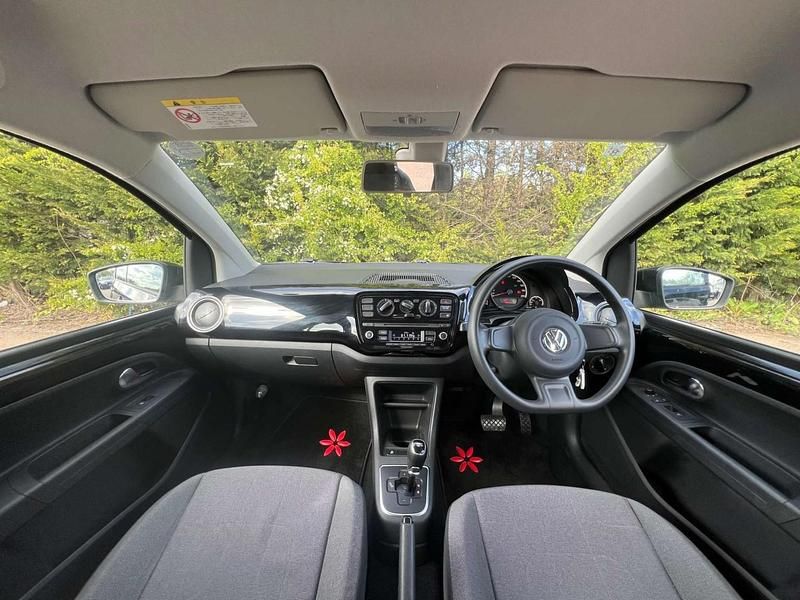 Käytetty VW up! move up! 60 HP (44 kW) 2013 Musta Viistoperä