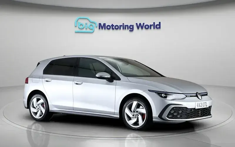 Used VW Golf VIII GTE 245 HP (180 kW) 2024 Hatchback