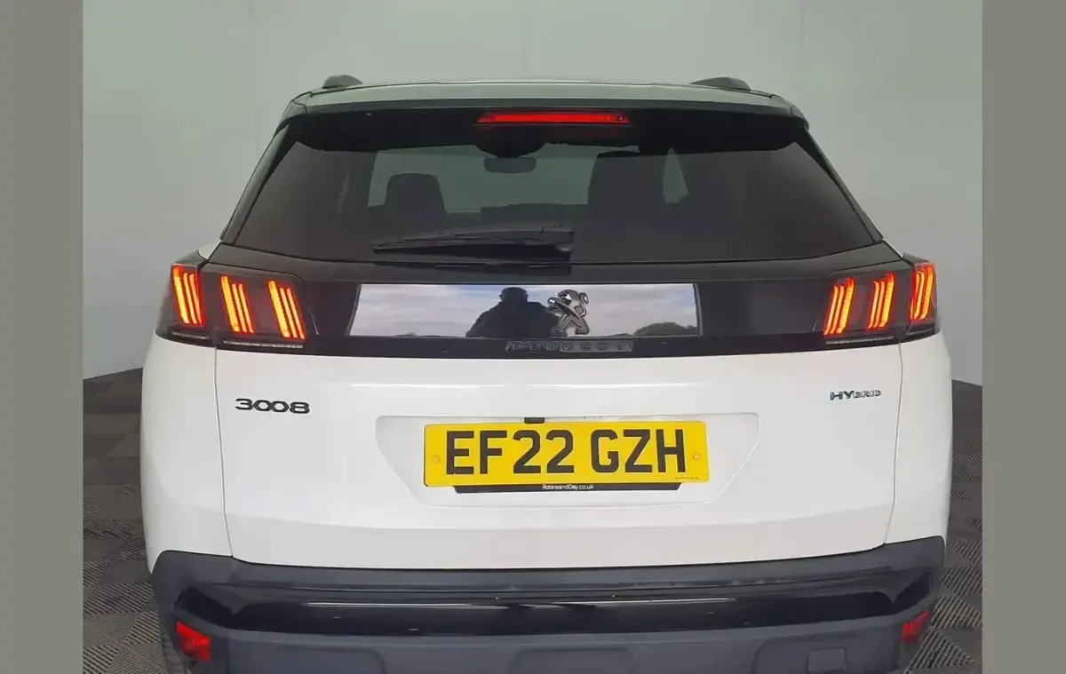Used Peugeot 3008 GTi 222 HP (163 kW) 2022 White SUV