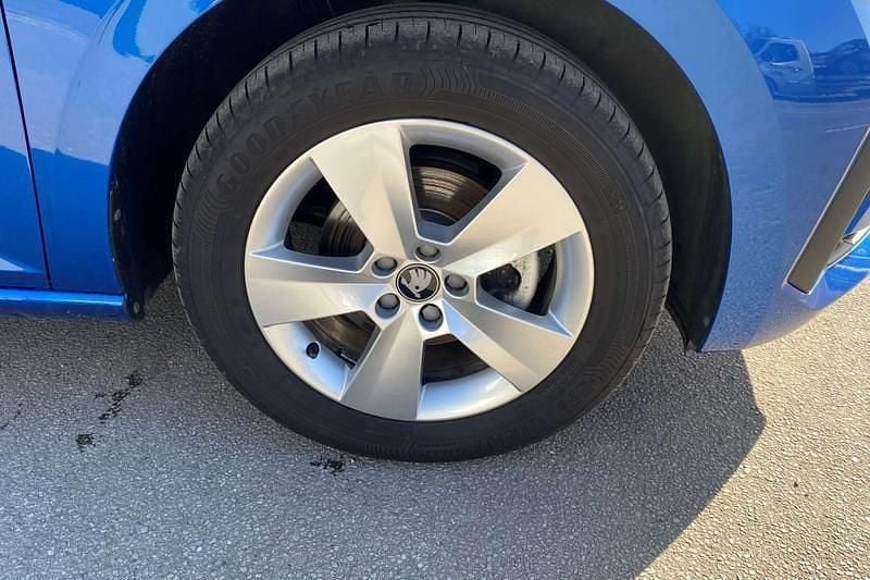 Used Skoda Scala SE 115 HP (84 kW) 2025 Blue Hatchback