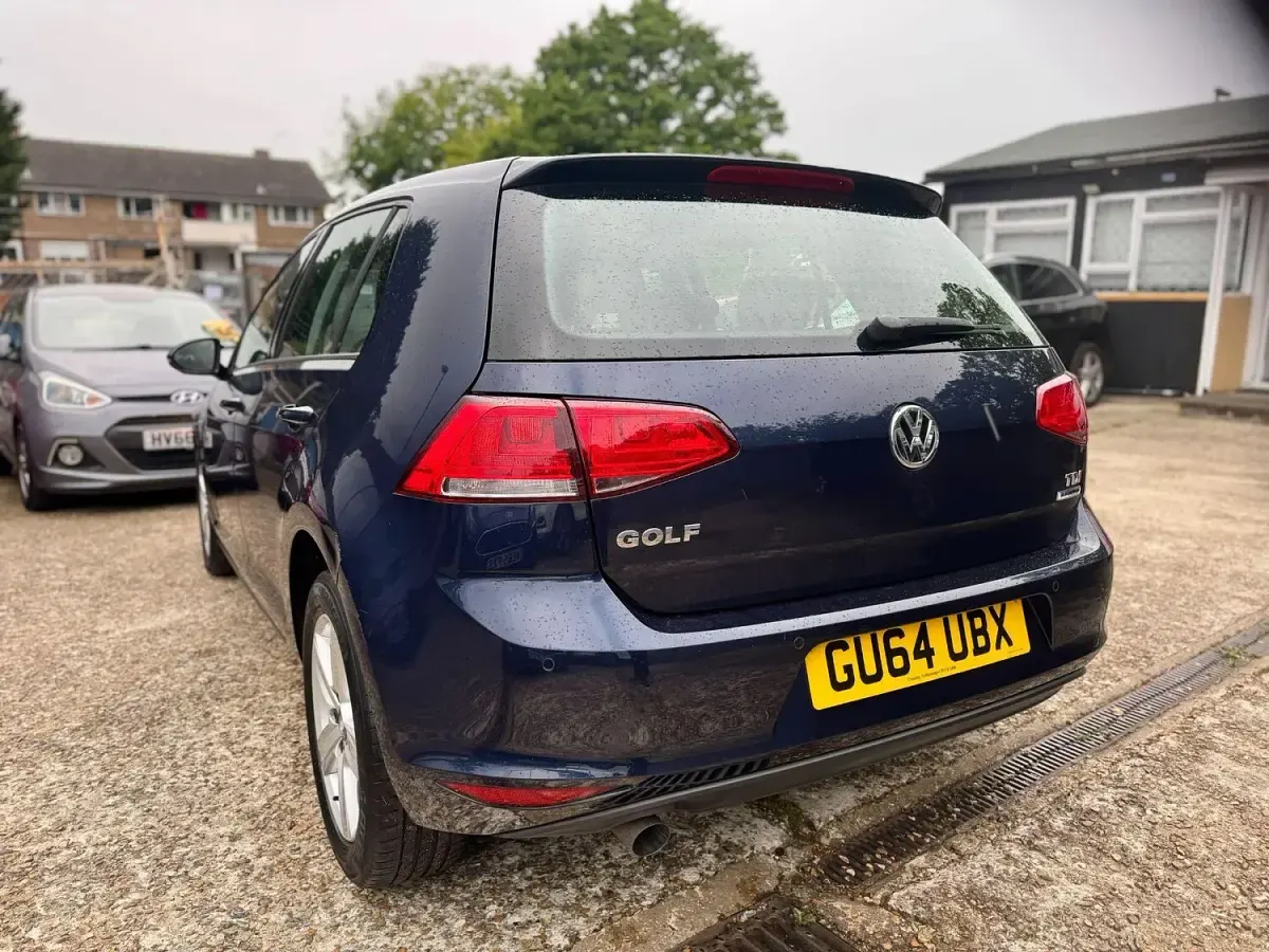 Used VW Golf VII Match 105 HP (77 kW) 2014 Blue Hatchback