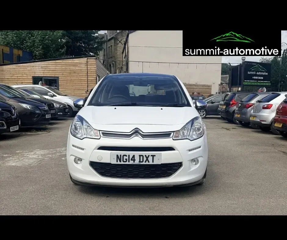 Used Citroën C3 SELECTION 2014 White Hatchback