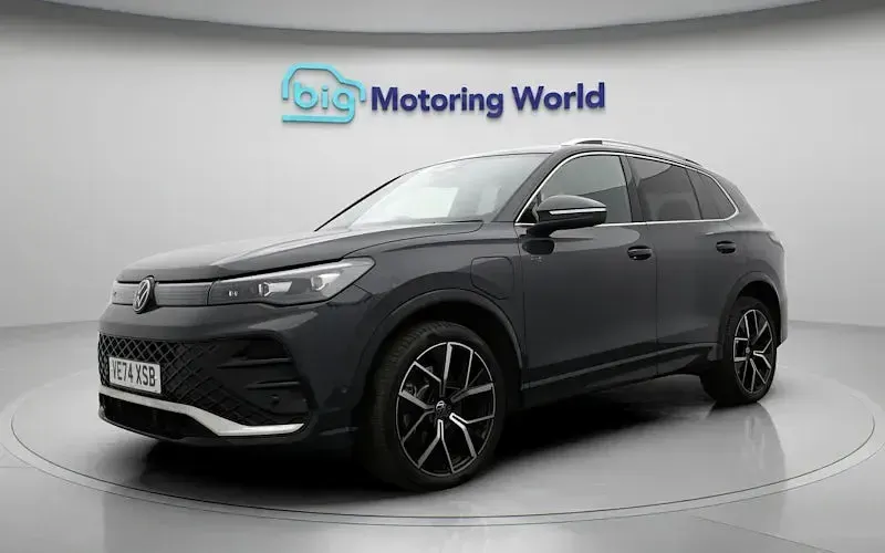 Używany VW Tiguan R-line 272 KM (200 kW) 2025 Szary SUV