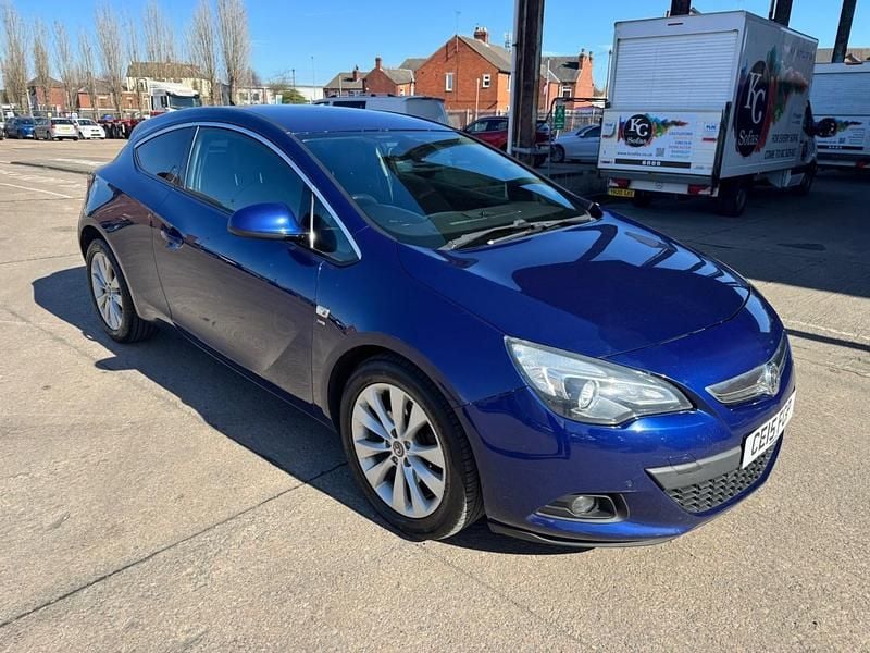 Used Vauxhall Astra GTC SRi 165 HP (121 kW) 2015 Blue Hatchback