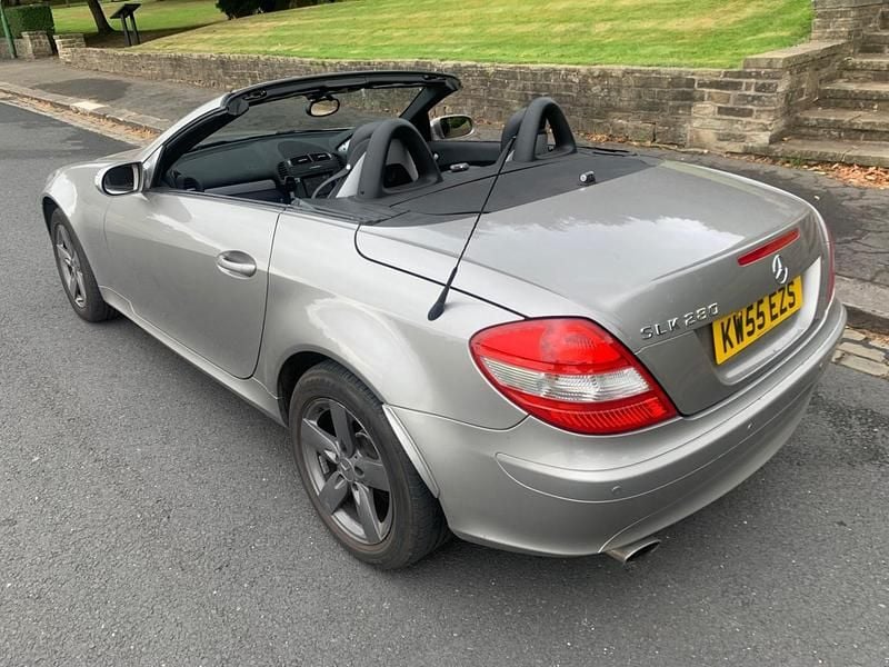 Used Mercedes SLK280 231 HP (169 kW) 2006 Silver Cabriolet