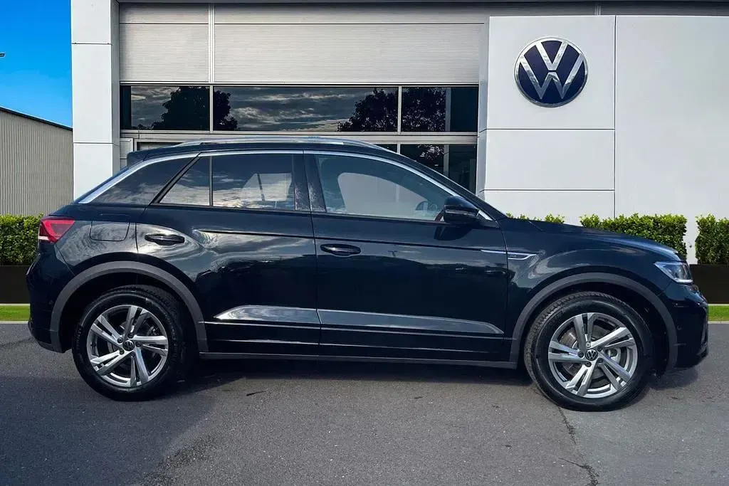 Used VW T-Roc R-line 150 HP (110 kW) 2022 Black SUV