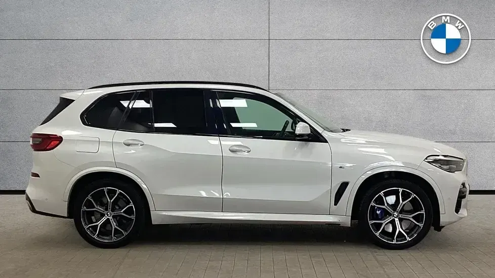 Used BMW X5 M Sport 261 HP (191 kW) 2019 White SUV