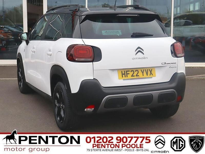 Used Citroën C3 Aircross PureTech 108 HP (79 kW) 2022 White SUV
