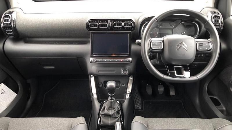 Used Citroën C3 Aircross PureTech 108 HP (79 kW) 2023 Grey SUV