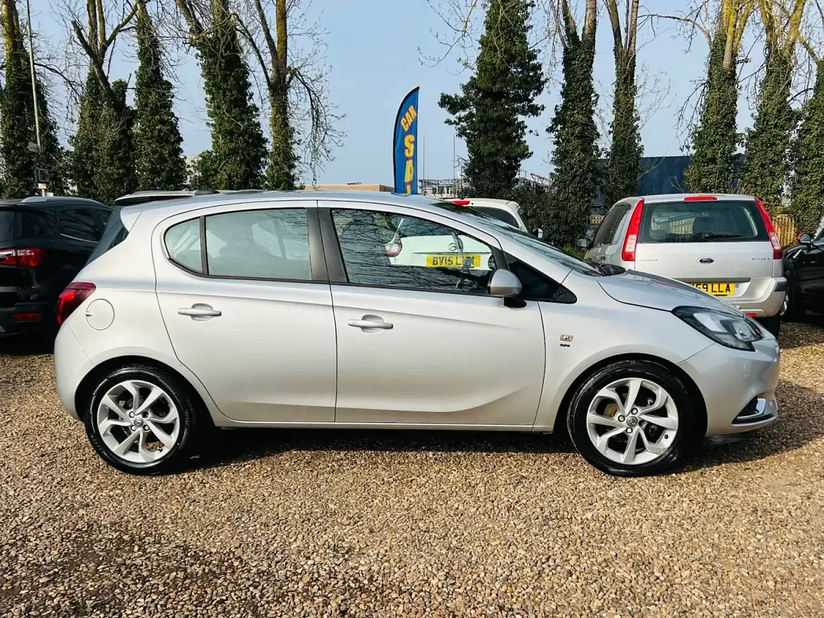 Second-hand Vauxhall Corsa SRi 2017 Argintiu Hatchback