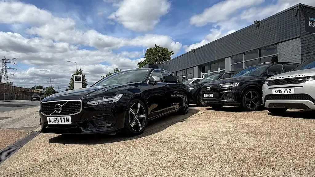 Used Volvo S90 R-Design 190 HP (139 kW) 2019 Black Sedan