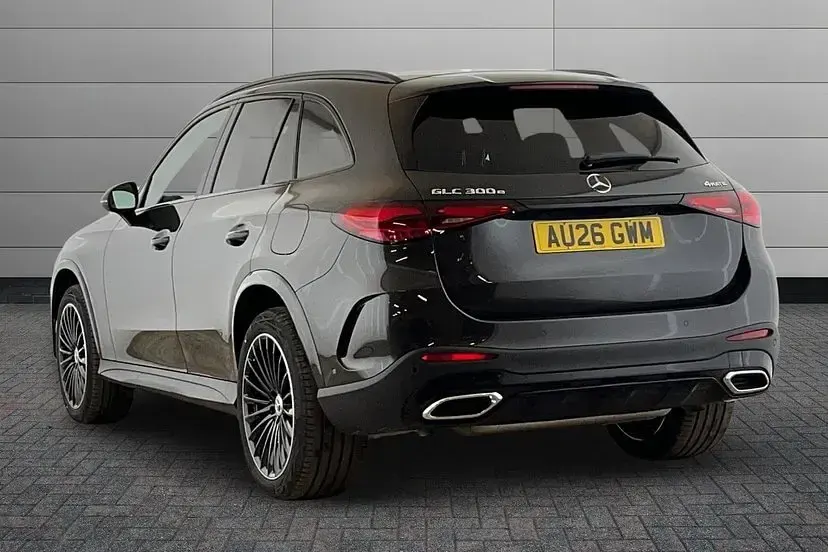 New Mercedes GLC300 Urban 309 HP (227 kW) 2026 Polar white SUV