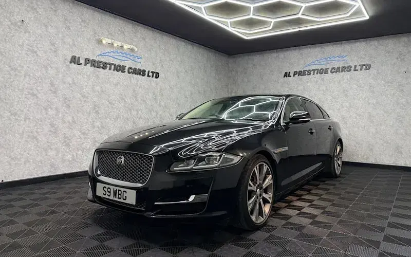 Used Jaguar XJ Portfolio 306 HP (225 kW) 2019 Sedan