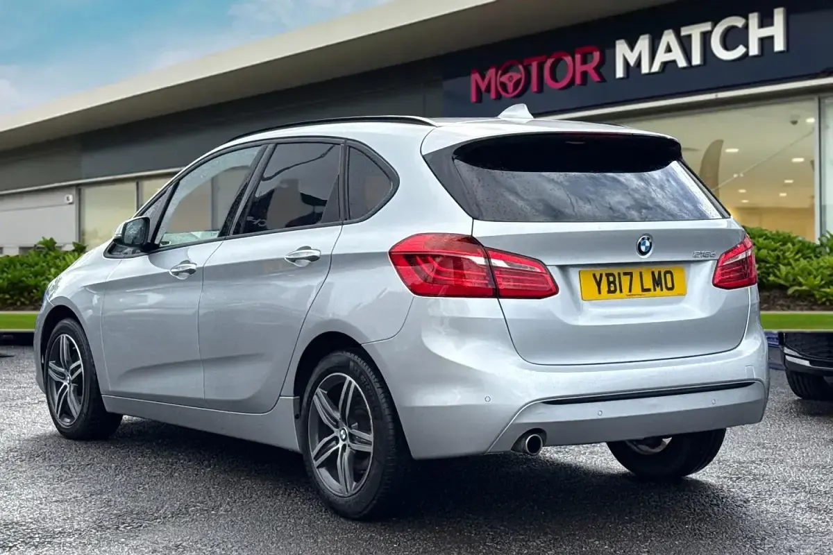 Usado BMW 216 Active Tourer Sport Line 2017 Plateado Monovolumen