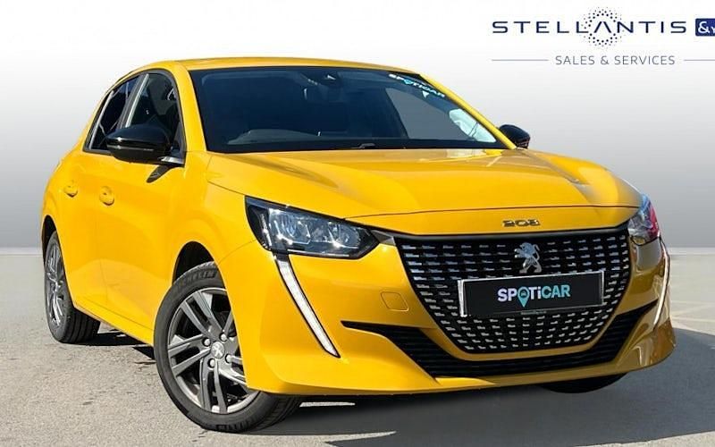 Used Peugeot 208 Active+ 75 HP (55 kW) 2022 Yellow Hatchback