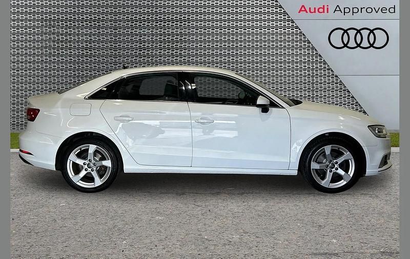Usado Audi A3 Sport 150 CV (110 kW) 2019 Blanco Berlina