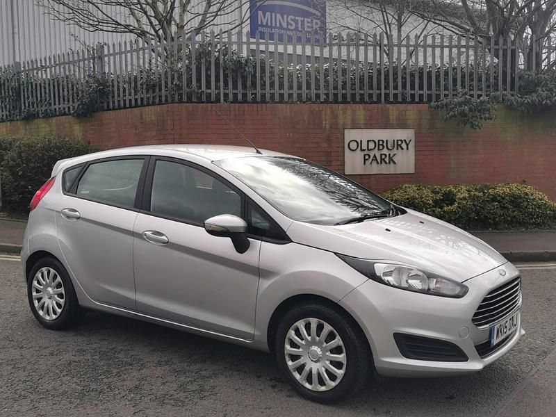 Silver Used 2015 Ford Fiesta Style Hatchback | £1,995 (Good price) - Image 1/4