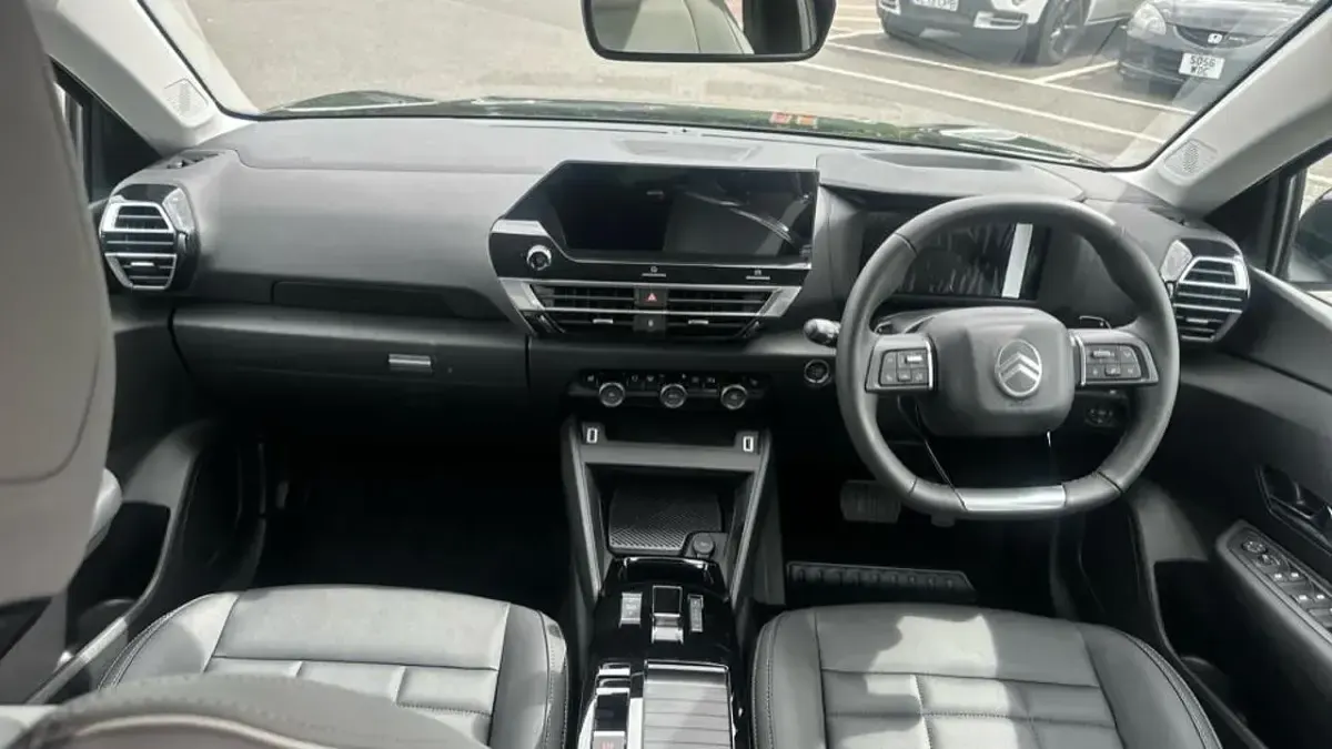 New Citroën C4 PureTech 127 HP (93 kW) 2026 Black SUV