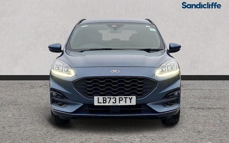 Second-hand Ford Kuga ST-Line 190 CP (139 kW) 2023 Albastru SUV