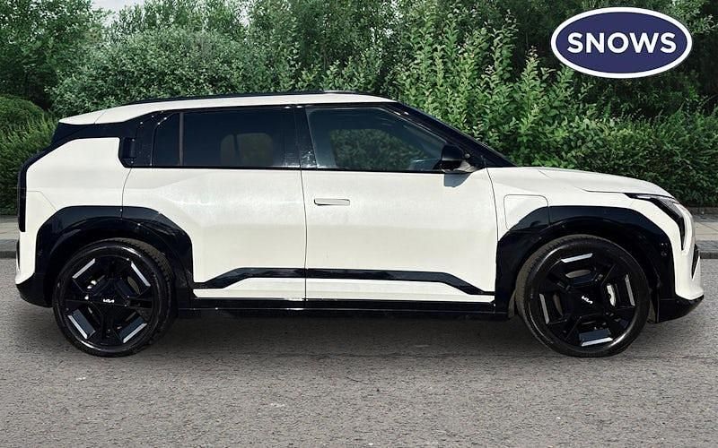 Used Kia EV3 GT-Line S 150 kW (204 HP) 2025 White pearl SUV