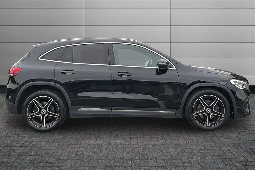 Used Mercedes GLA220 Executive 190 HP (139 kW) 2023 Black SUV