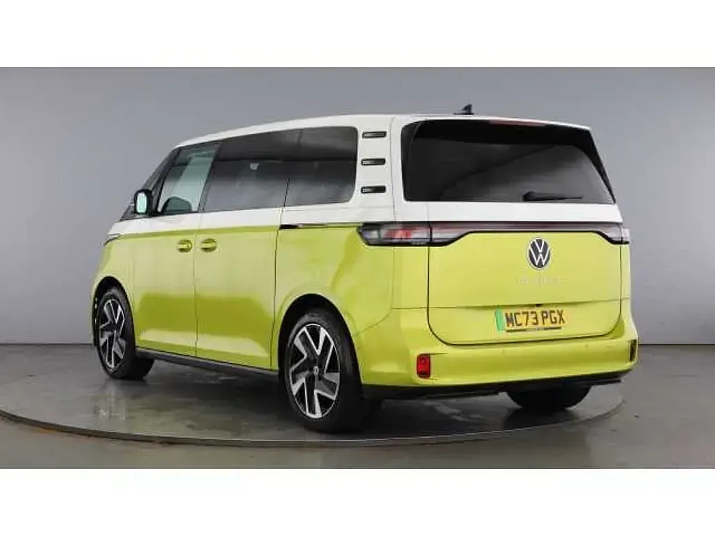 Usado VW ID. Buzz Pro 150 kW (204 HP) 2023 Branco Monovolume