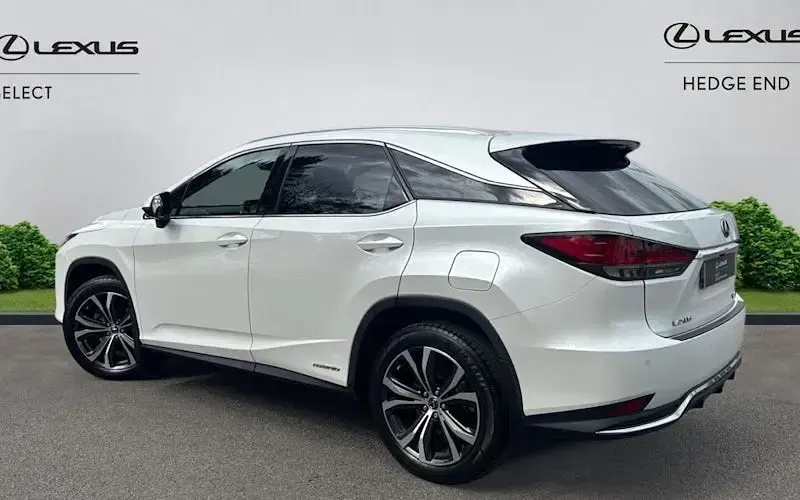 Used Lexus RX450h 313 HP (230 kW) 2021 White SUV