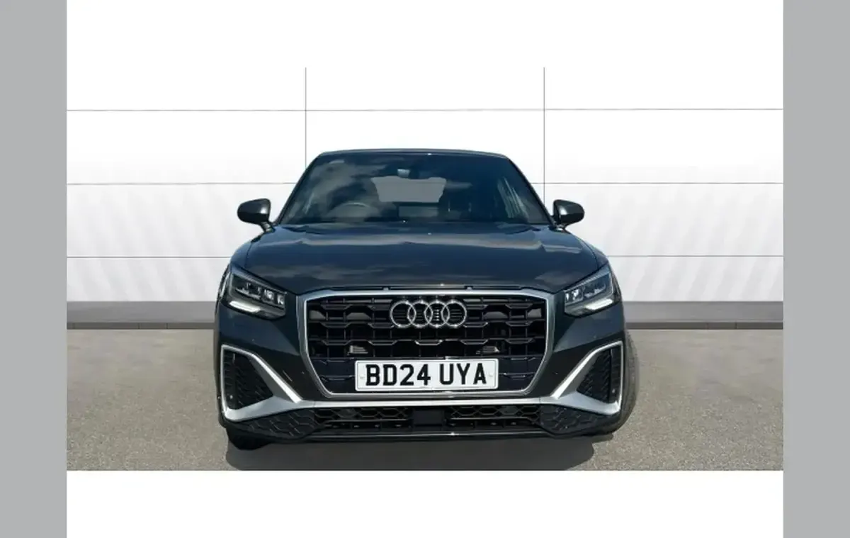 Used Audi Q2 S-Line 150 HP (110 kW) 2024 Grey SUV