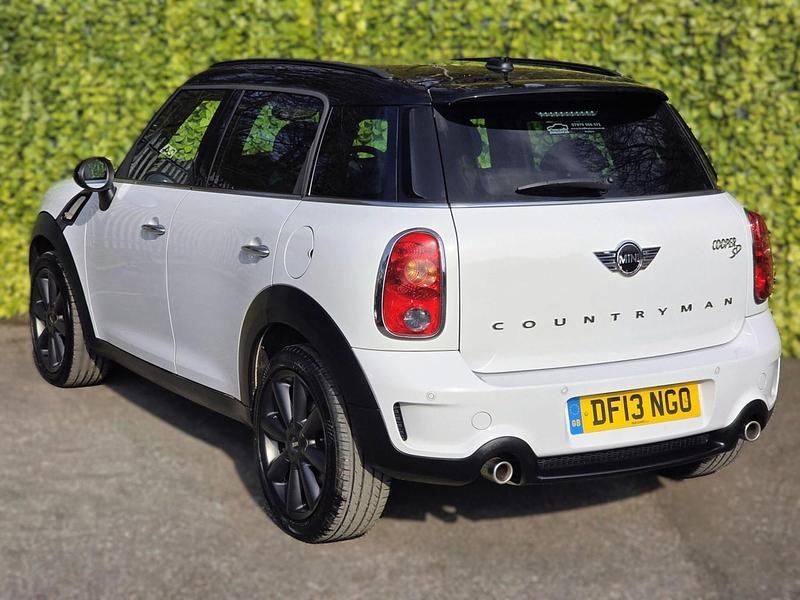 Used Mini Cooper S 2013 White Hatchback