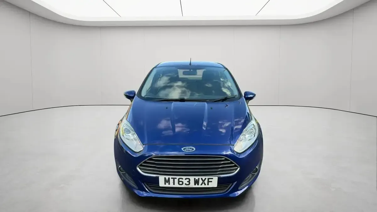 Used Ford Fiesta Zetec 2013 Blue Hatchback