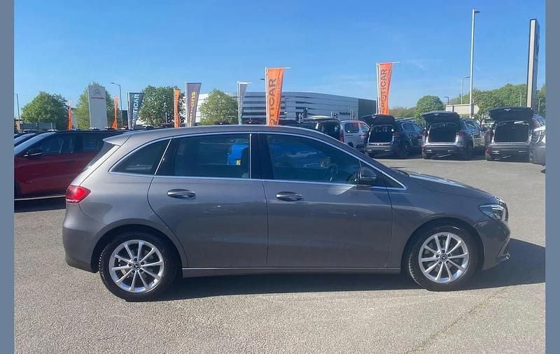 Used Mercedes B200 Executive 148 HP (108 kW) 2019 Grey MPV