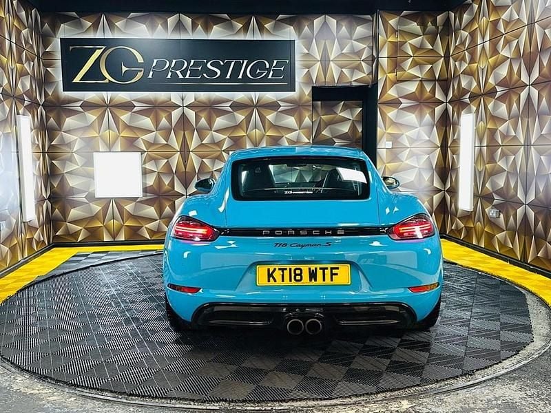 Used Porsche 718 Cayman 350 HP (257 kW) 2018 Blue Coupe