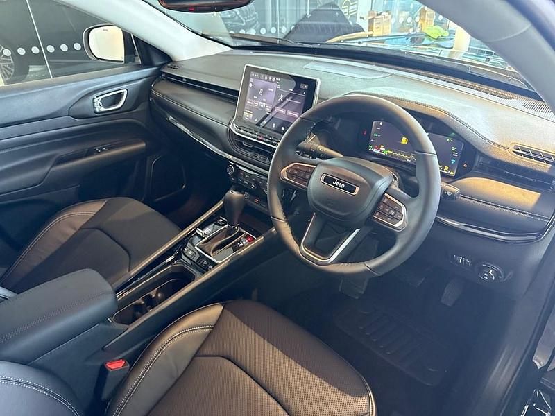 Ny Jeep Compass Summit 237 HK (174 kW) 2025 Grön SUV