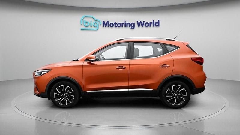 Used MG ZS 2023 Orange SUV